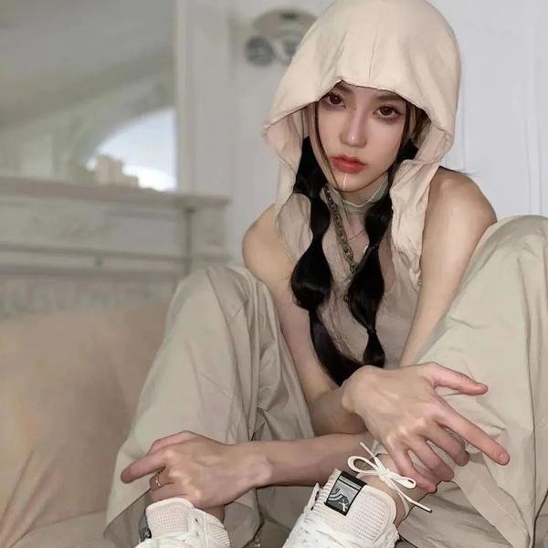 粉红火鹤的神秘凝视