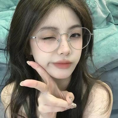 血红溅白纱